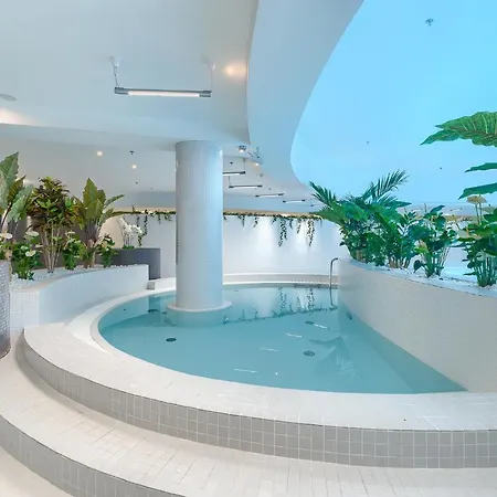Margi Ether Lux Pool Balcony Apartment Szczecin
